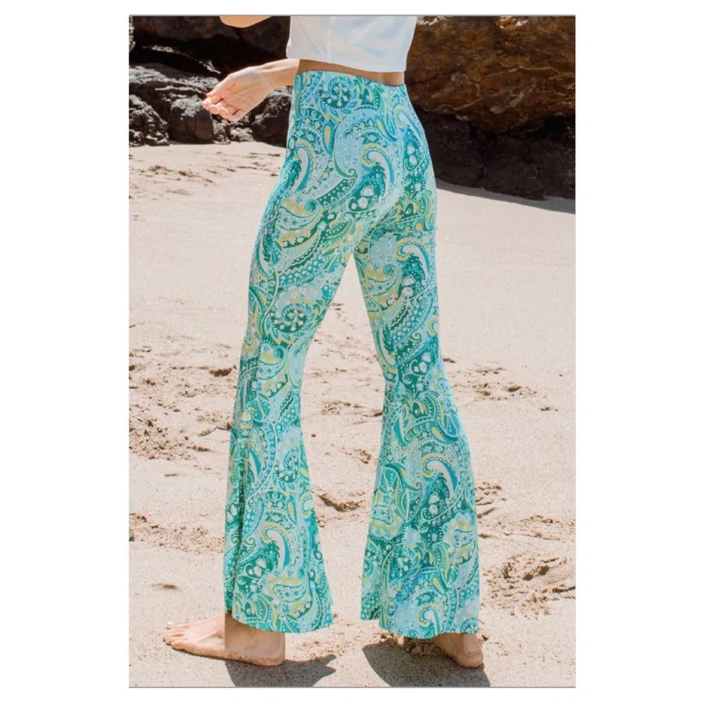 35 $20 start❤️ Pretty green paisley flare pants - Picture 3 of 6